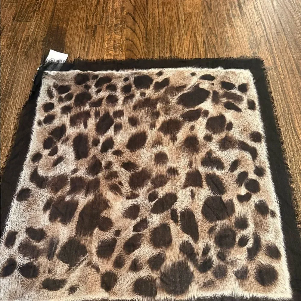 NWT Saint Laurent Square Snow Leopard Bandana In Wool